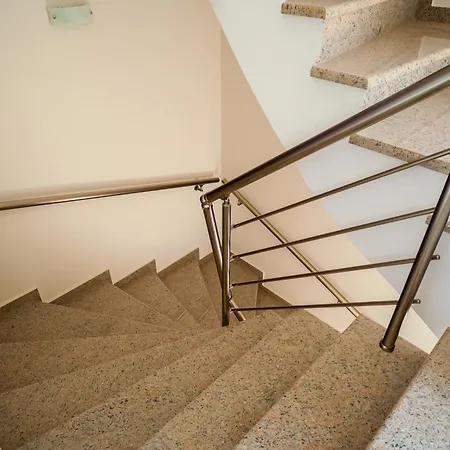 Ammos & Thalassa فاسيليكي